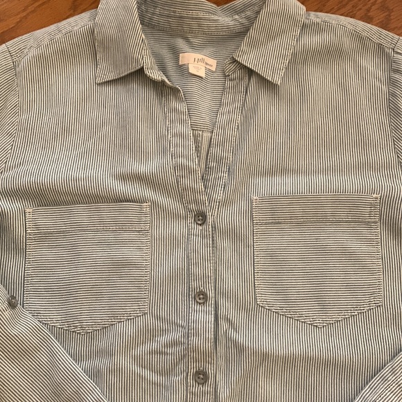 Womens J.Jill Denim shirt. - Picture 2 of 8